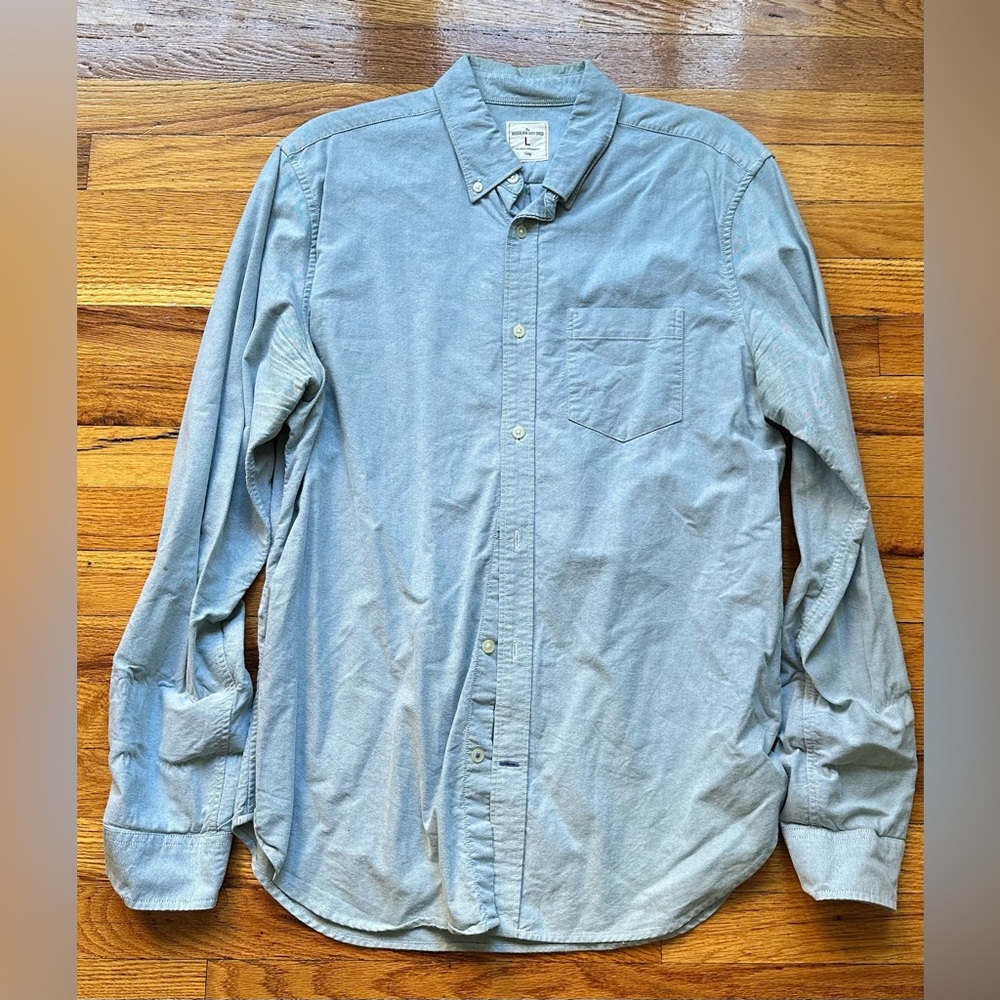 GAP Light Blue Casual Button-Down Shirt - Picture 1 of 3